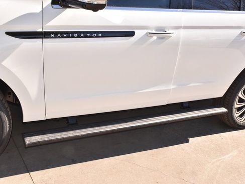 New 2025 Lincoln Navigator Black Label image 43