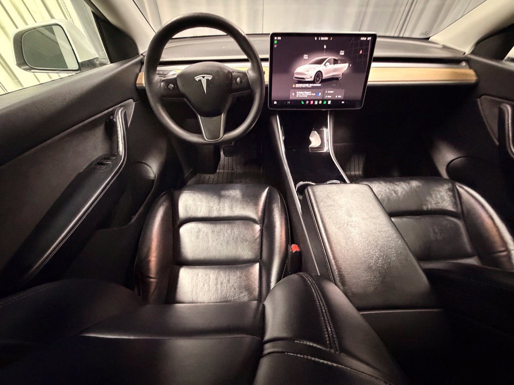 Used 2022 Tesla Model Y Long Range AWD/4WD image 10
