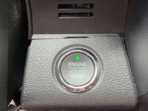 Used 2021 Ford Expedition Limited RWD image 20