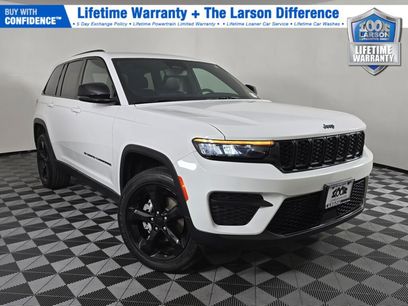 Used 2023 Jeep Grand Cherokee Altitude