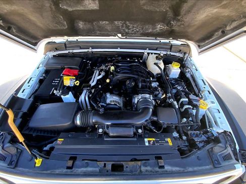 Used 2022 Jeep Gladiator Rubicon w/ Cold Weather Group image 29