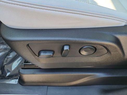 Certified 2025 Chevrolet Suburban Premier AWD/4WD image 19