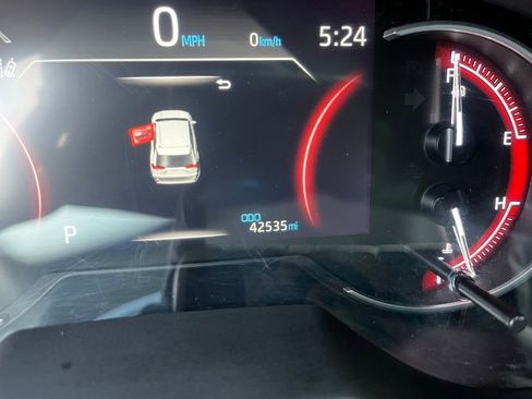 Used 2024 Toyota RAV4 LE image 20