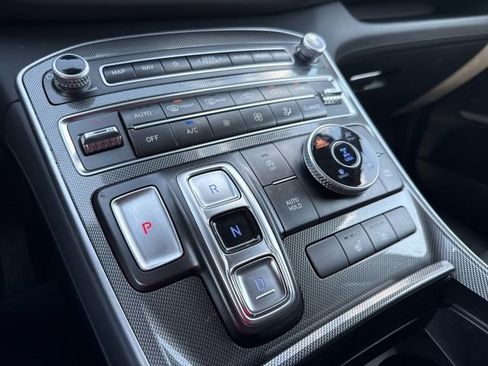 Used 2023 Hyundai Santa Fe SEL w/ Premium Package image 12