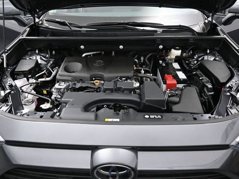 Certified 2025 Toyota RAV4 XLE Premium image 38