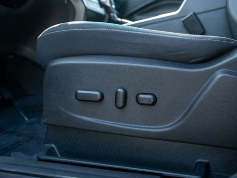 Used 2018 Ford Escape SE FWD image 16