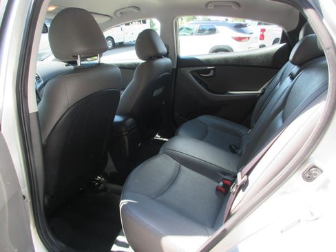 Used 2014 Hyundai Elantra Limited FWD image 11
