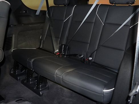 Used 2023 Cadillac Escalade ESV Premium Luxury image 14