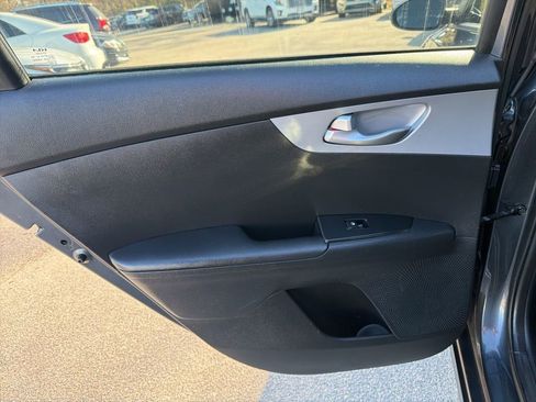 Used 2023 Kia Forte LXS image 22