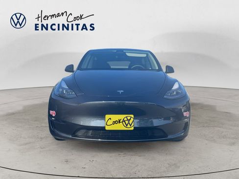 Used 2024 Tesla Model Y Long Range image 8