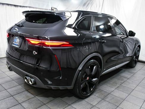 Used 2021 Jaguar F-PACE SVR image 6