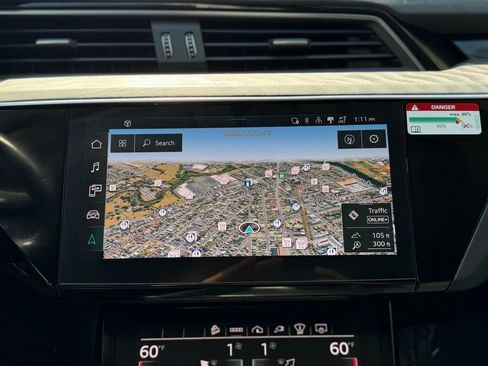 Used 2021 Audi e-tron Prestige w/ Prestige Package AWD/4WD image 37