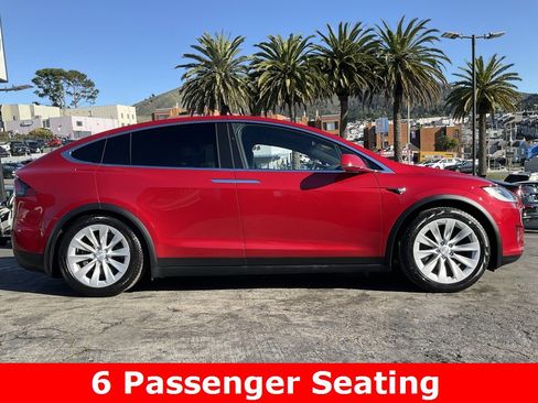 Used 2017 Tesla Model X 75D image 3