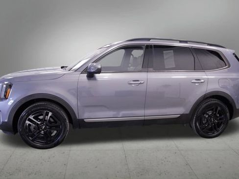 Used 2023 Kia Telluride EX X-Line image 2