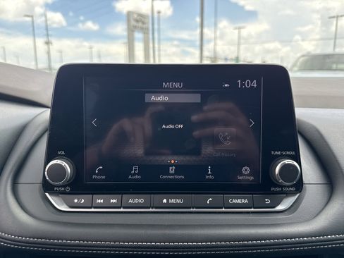Used 2023 Nissan Rogue SV FWD image 22