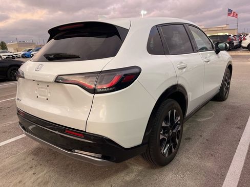 Certified 2026 Honda HR-V EX-L image 3