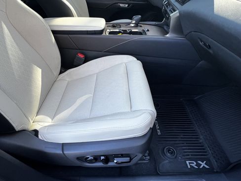 Used 2024 Lexus RX 350 image 44