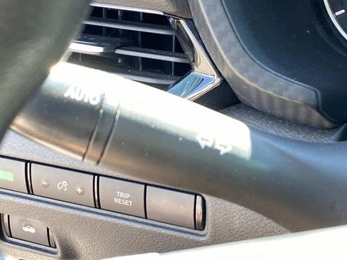Used 2023 Nissan Sentra SV FWD image 18