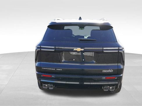 New 2026 Chevrolet Traverse High Country image 4