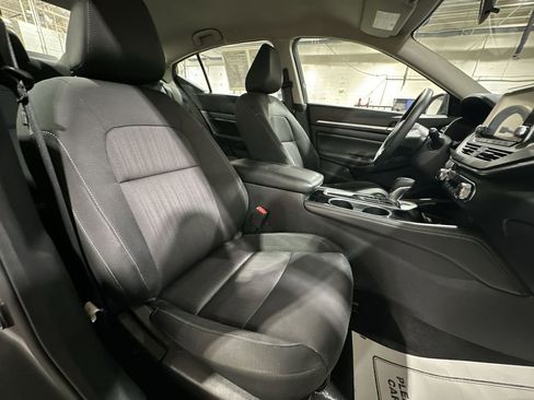 Used 2023 Nissan Altima 2.5 SV image 24