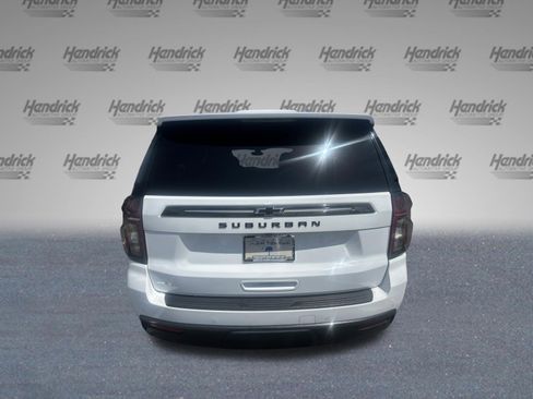 Used 2022 Chevrolet Suburban RST w/ Luxury Package image 9