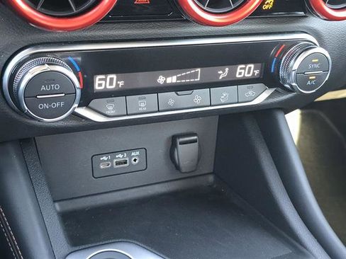 Used 2022 Nissan Sentra SR w/ Midnight Edition image 21