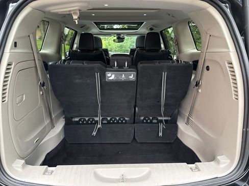 Used 2018 Chrysler Pacifica Limited w/ Advanced Safetytec Group FWD image 24