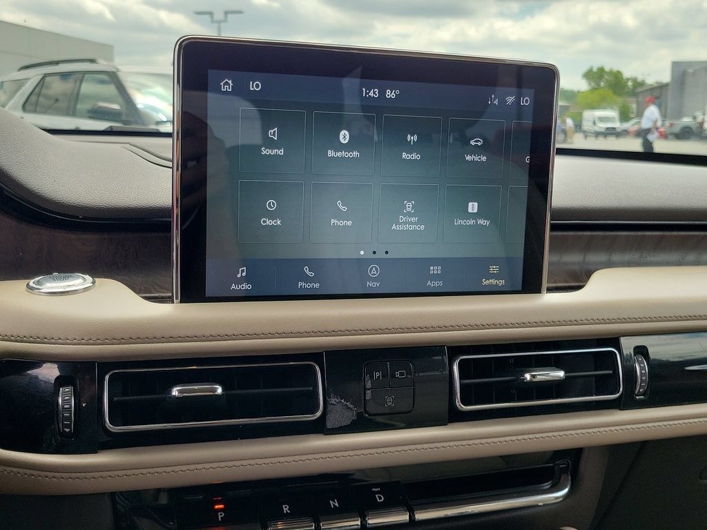 Used 2020 Lincoln Aviator Reserve w/ Elements Package Plus AWD/4WD image 27