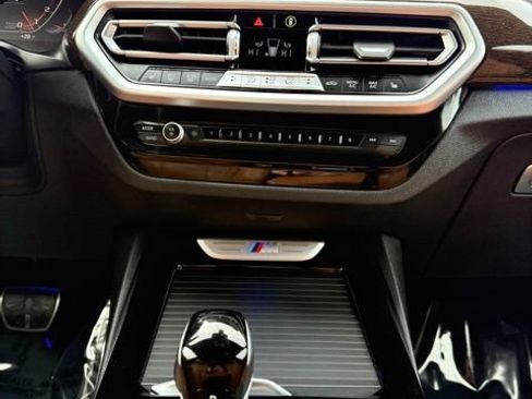 Used 2022 BMW X3 M40i w/ Premium Package image 26