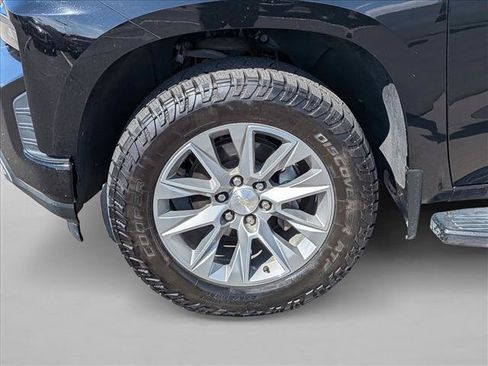 Used 2019 Chevrolet Silverado 1500 High Country AWD/4WD image 15