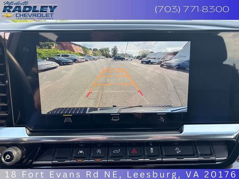 Used 2025 Chevrolet Silverado 1500 LT Trail Boss w/ Convenience Package II AWD/4WD image 19