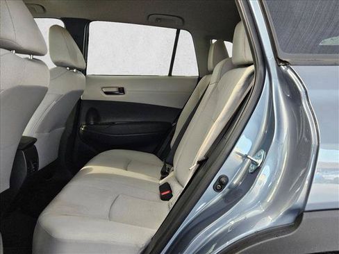 Used 2025 Toyota Corolla Cross LE FWD image 16
