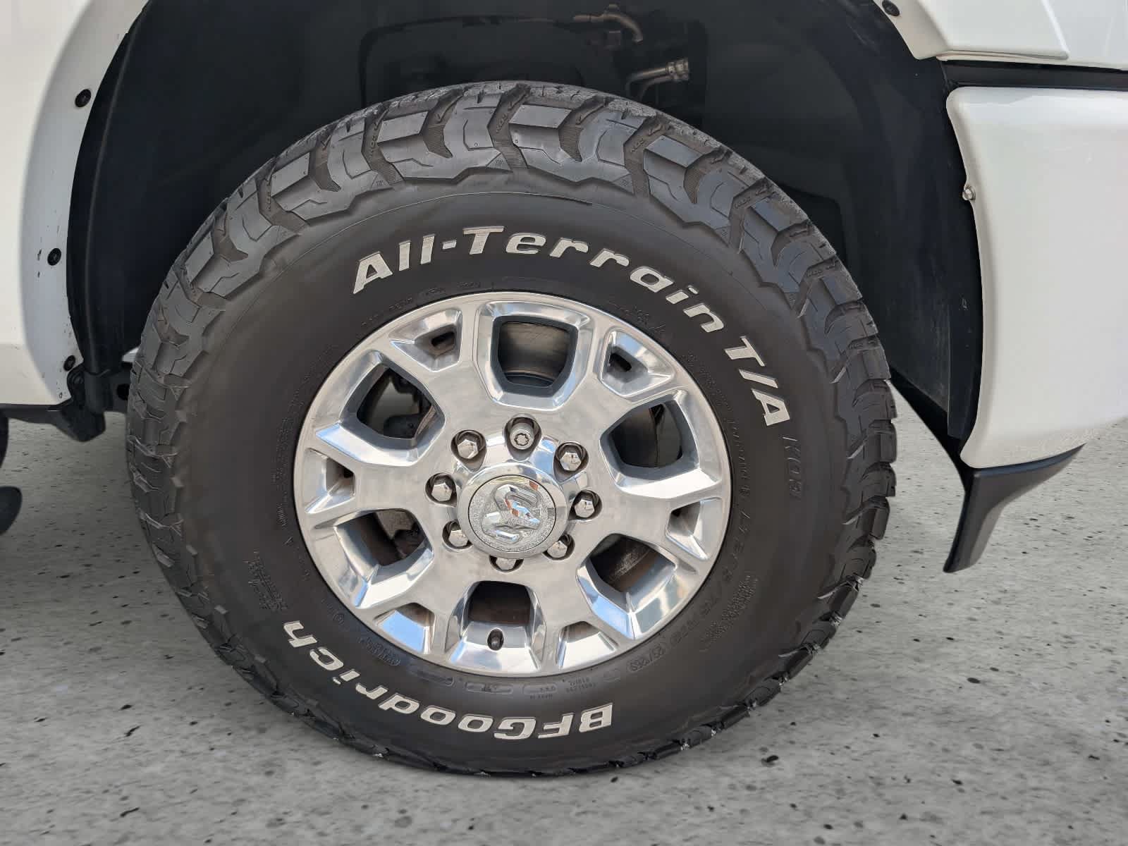 Used 2022 RAM 2500 Laramie AWD/4WD image 9