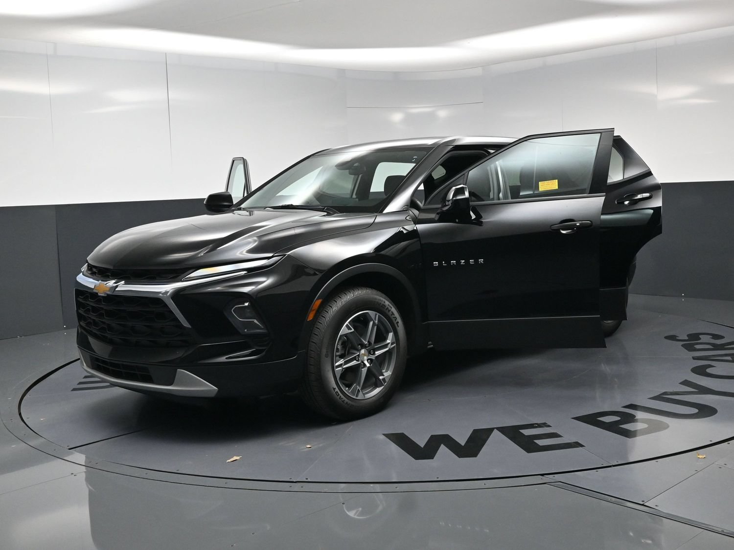 Used 2026 Chevrolet Blazer LT FWD image 22