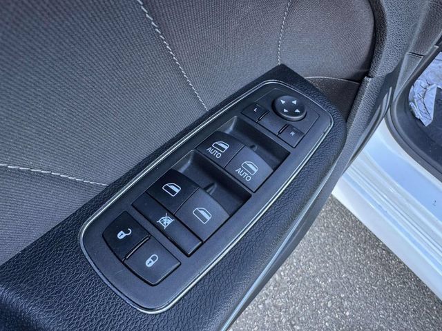 Used 2022 Dodge Charger R/T RWD image 23