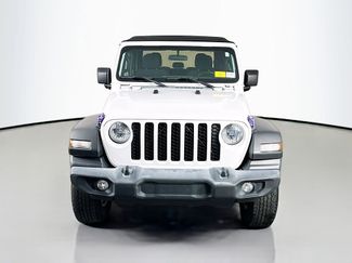 Used 2020 Jeep Gladiator Sport w/ Quick Order Package 23S AWD/4WD video 2