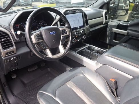 Used 2022 Ford F350 Platinum w/ Tremor Off-Road Package AWD/4WD image 12