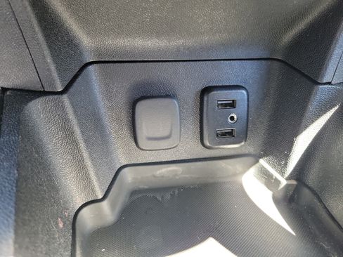 Used 2018 Chevrolet Volt LT w/ Comfort Package FWD image 30
