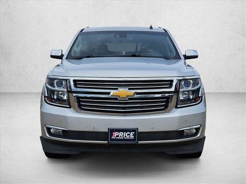 Used 2015 Chevrolet Tahoe LT w/ Luxury Package RWD image 2