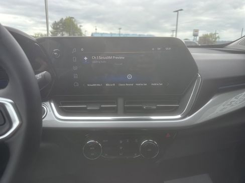 New 2026 Chevrolet Trax LT FWD image 11