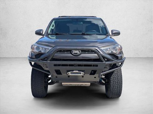 Used 2014 Toyota 4Runner SR5 AWD/4WD image 2
