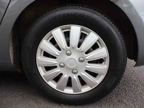 Used 2014 Volkswagen Golf 2.5L image 38