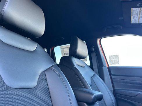 New 2026 Jeep Compass Latitude AWD/4WD image 18