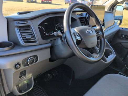 Used 2024 Ford Transit 350 XLT RWD image 20