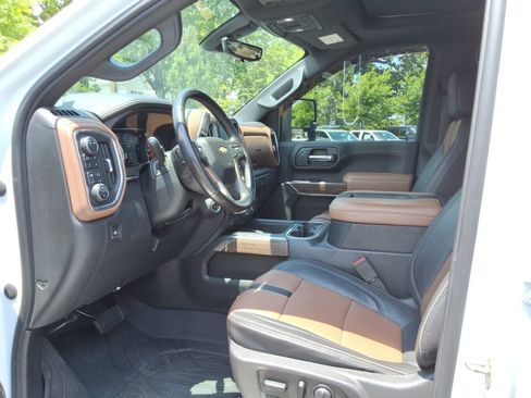 Used 2020 Chevrolet Silverado 2500 High Country w/ Z71 Off-Road Package AWD/4WD image 24