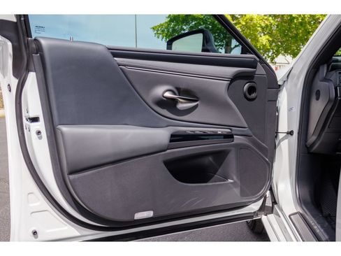 Used 2025 Lexus ES 350 FWD image 18