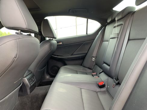 Used 2025 Lexus IS 350 F Sport RWD image 32