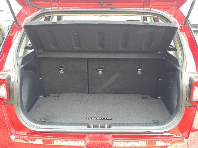 Certified 2025 Hyundai Venue SEL FWD image 14
