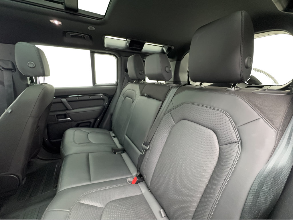 Used 2025 Land Rover Defender 110 S AWD/4WD image 26
