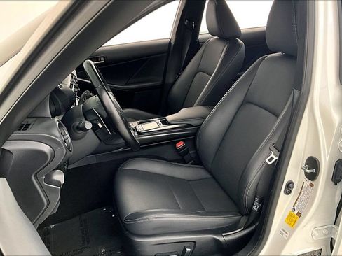 Used 2024 Lexus IS 300 w/ Comfort Package RWD image 31